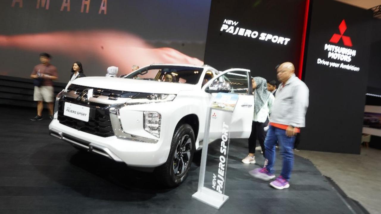 Berapa jumlah pajak tahunan untuk Mitsubishi Pajero Sport?
