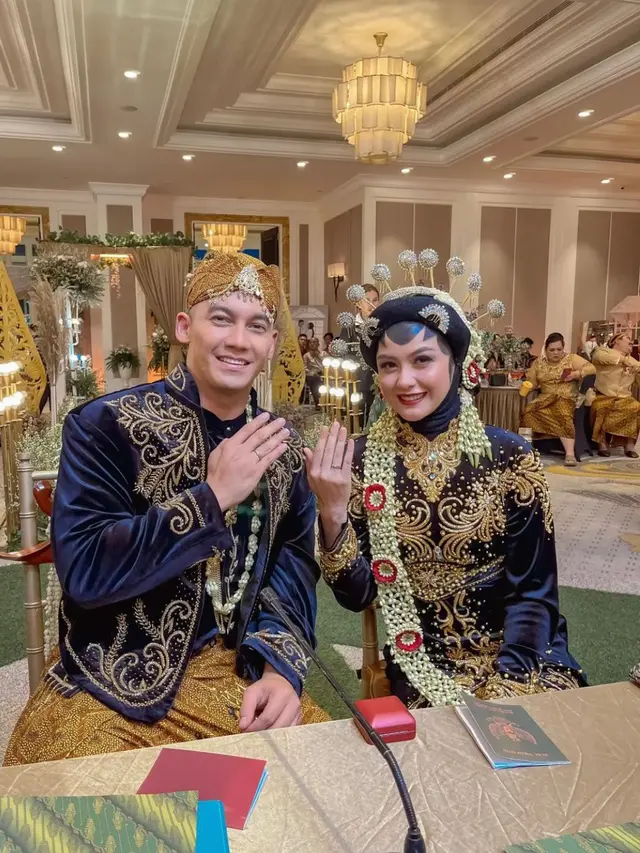 Potret Nabila dan Firman Menikah (Instagram/@vatemat)
