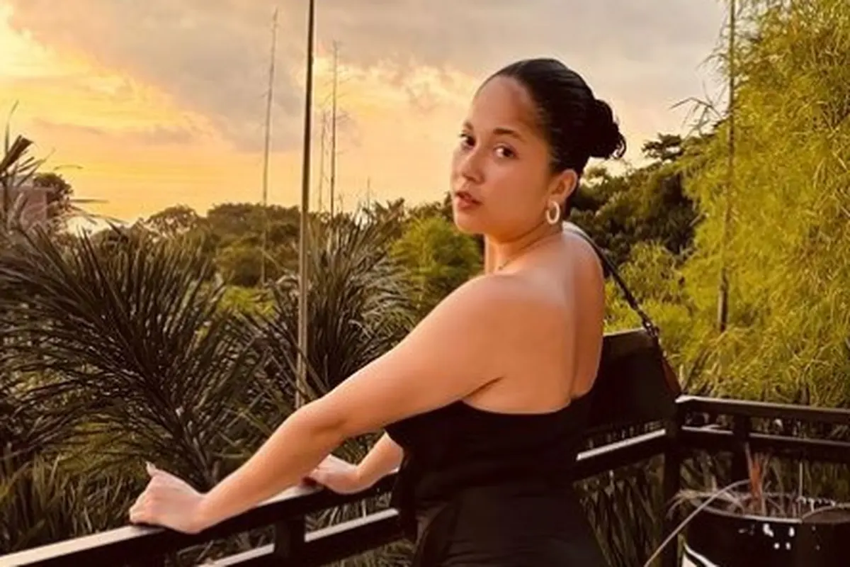Sitha Marino dengan tubuh curvy (Instagram/sithamarino)