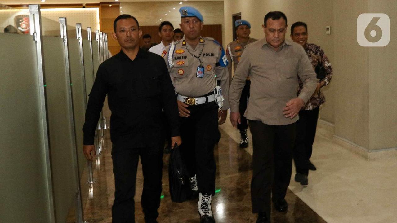 Namun Tobas tetap menunggu dan menghormati proses hukum ditangani Polda Metro Jaya.<br>