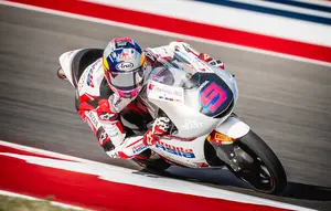Link Live Streaming Moto3 Inggris 2026: Veda Ega Pratama Berjuang di Kualifikasi