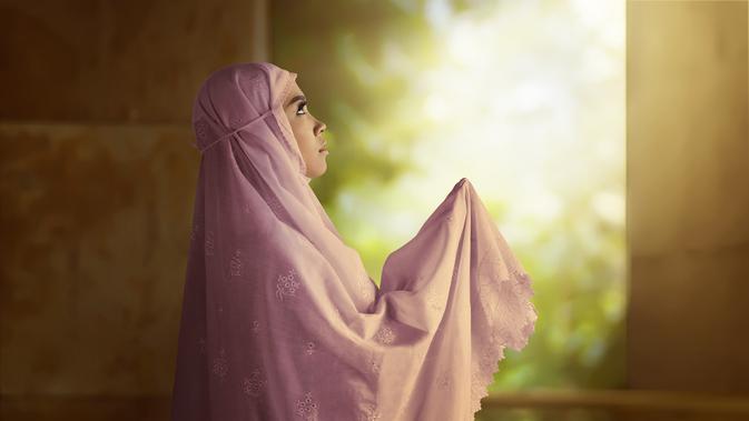 Memakai Mukena Warna-warni Buat Salat, Bagaimana Hukumnya 