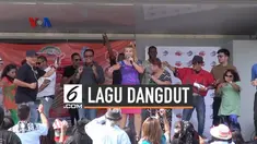 Musisi dan penyanyi Amerika merekam lagu-lagu dangdut di Amerika. Meskipun tidak bisa berbahasa Indonesia, penyanyi ini tetap semangat merekam lagu dangdut di studio. Mereka merilis lagu dangdut dan mempromisikannya di sejumlah media lokal di kota Ph...