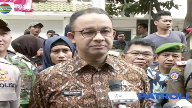 Tinjau lokasi ledakan di Ruko Grand Wijaya, Anies Baswedan imbau masyarakat perhatikan pengunaan tabung gas.