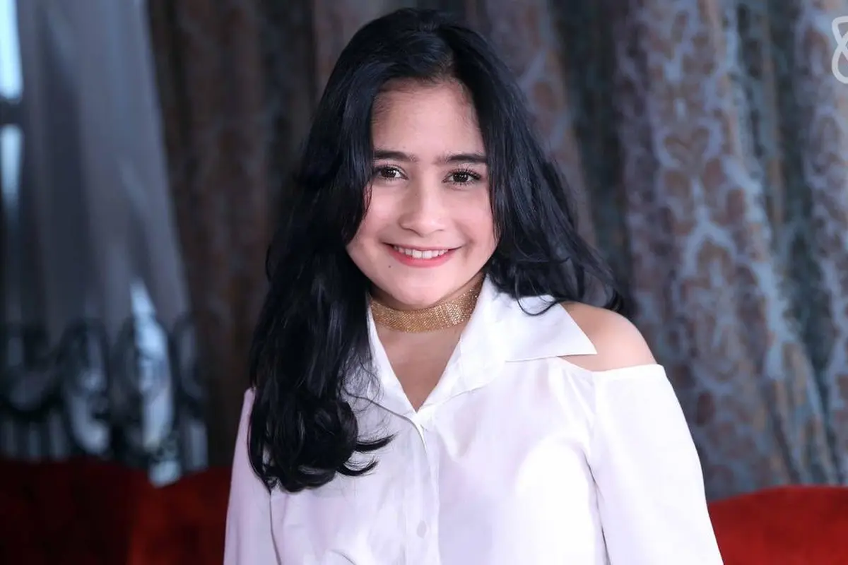 [Bintang] Gaya Prilly Latuconsina