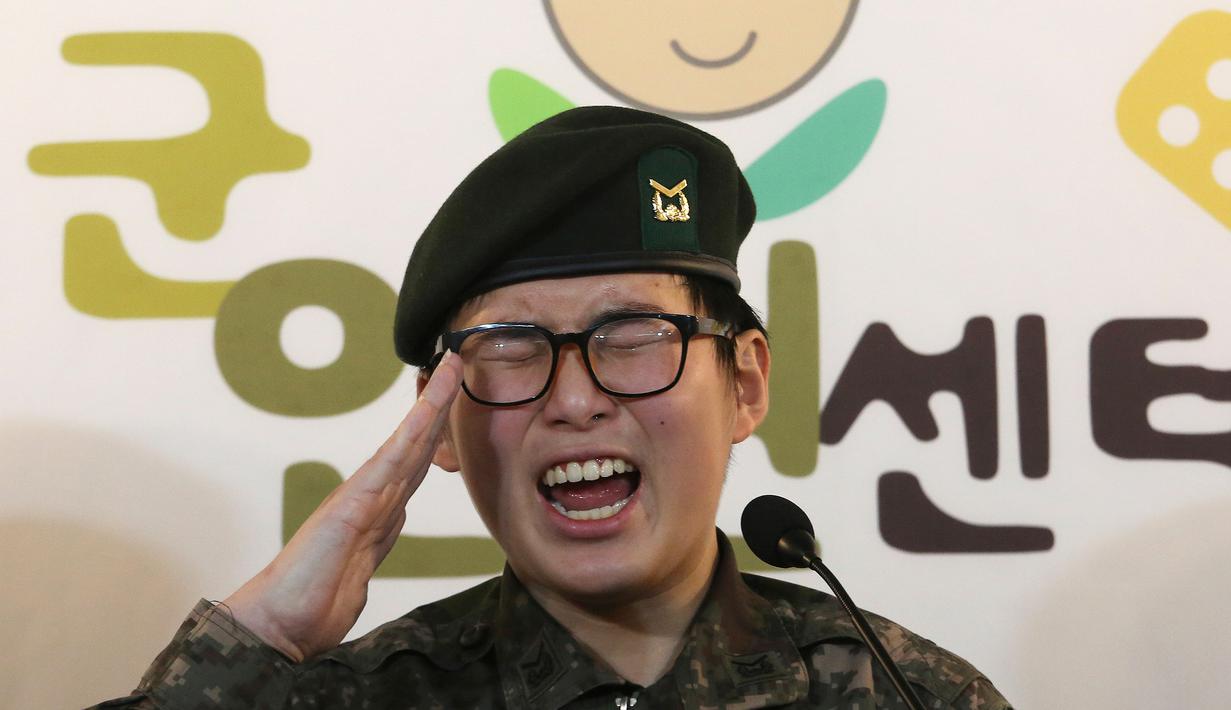 FOTO Tentara  Transgender Pertama Korea Selatan Bakal 