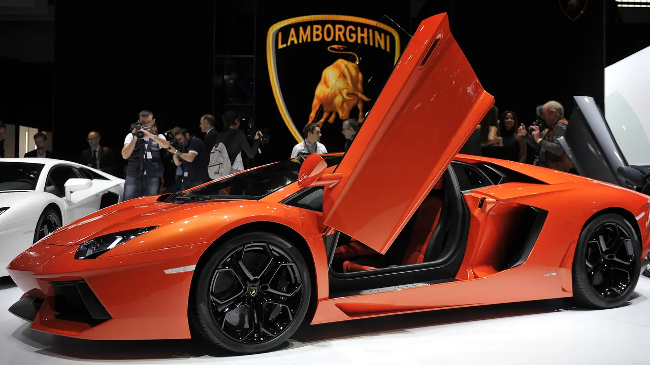 Lamborghini Aventador LP 700-4