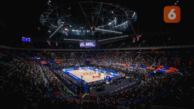 Foto: Indonesia Arena Bergemuruh! Laga Kanada Vs Prancis di Piala Dunia FIBA 2023 Berlangsung Sengit