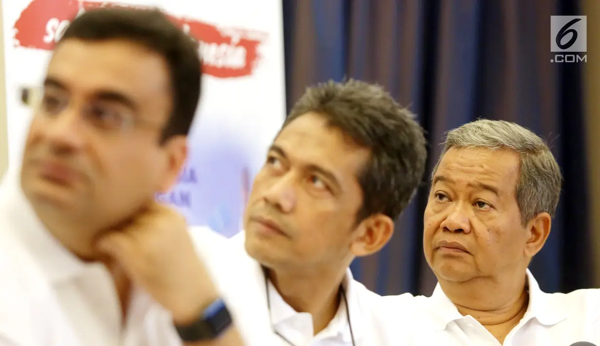 Dirut PT. PSN Adi Rahman Adiwoso didamping jajaran direksi memberi keterangan pers rencana peluncuran Satelit Nusantara Satu di Jakarta, Rabu (23/1). PT PSN akan meluncurkan Satelit pada 18 Februari 2019. (Liputan6.com/HO/Ading)