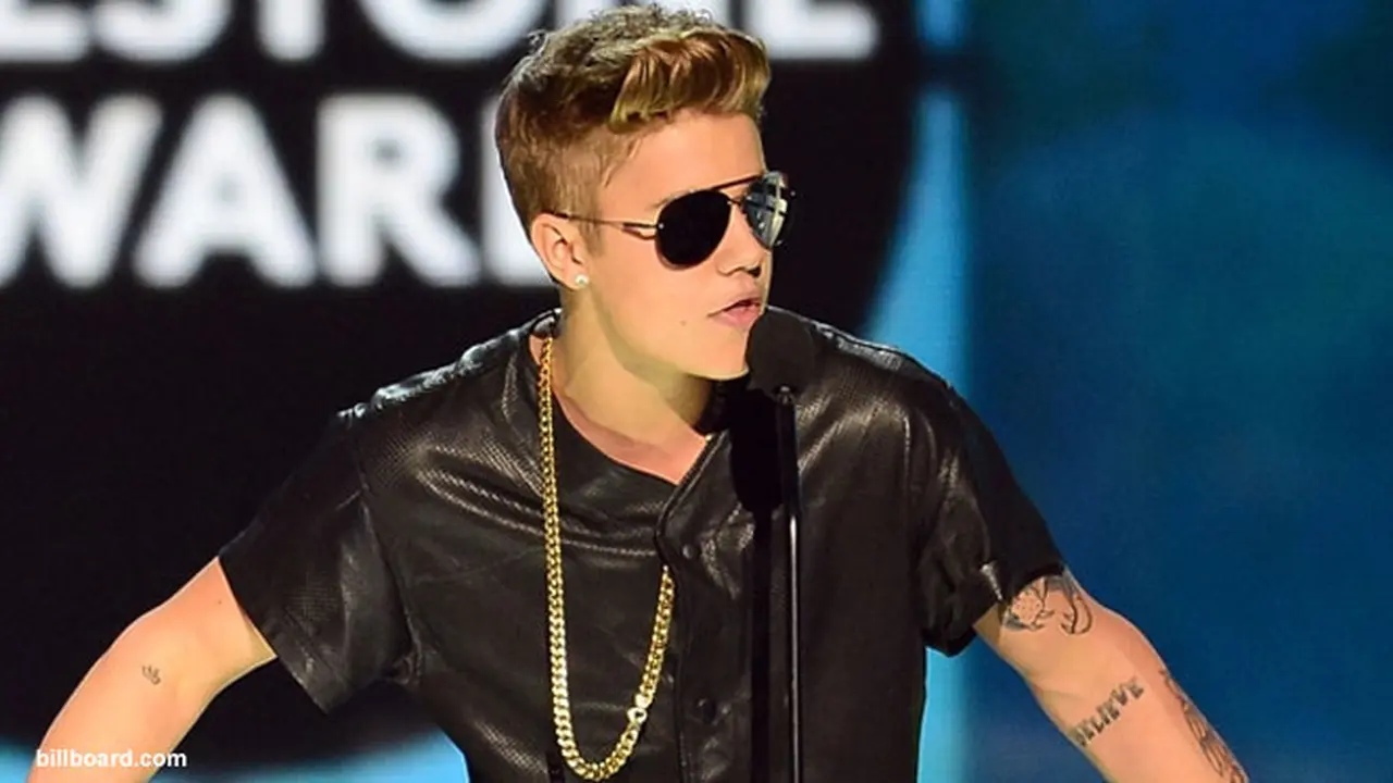 justin-bieber-130610c.jpg