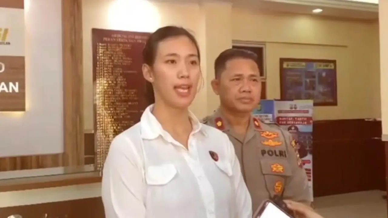 Kanit PPA Satreskrim Polres Jaksel, AKP Citra Ayu dan Kasi Humas Polres Metro Jakarta Selatan, Kompol Murodih.