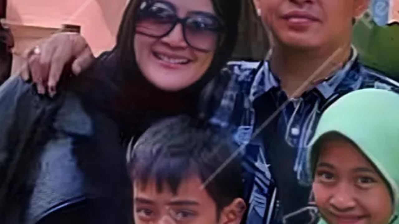 Potret Kenangan Masa Kecil Adiba Khanza Bersama Ustaz Jefri Al Buchori