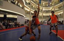 Aksi Jr NBA Indonesia unjuk kebolehan di depan Marreese Speights