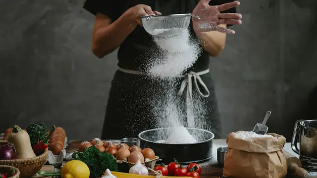 Memasak Quinoa Veggie Bowl dengan Lemon Dressing Cukup Mudah