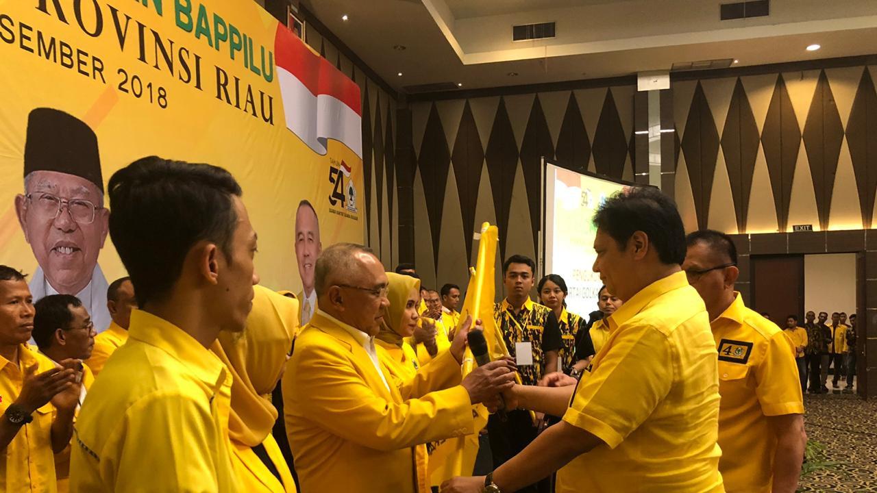 Ketua Umum Partai Golkar Airlangga Hartarto meresmikan Bappilu DPD Partai Golkar Provinsi Riau sekaligus membuka rapat koordinasi (rakornis) pemenangan pileg dan pilpres 2019. (Istimewa)