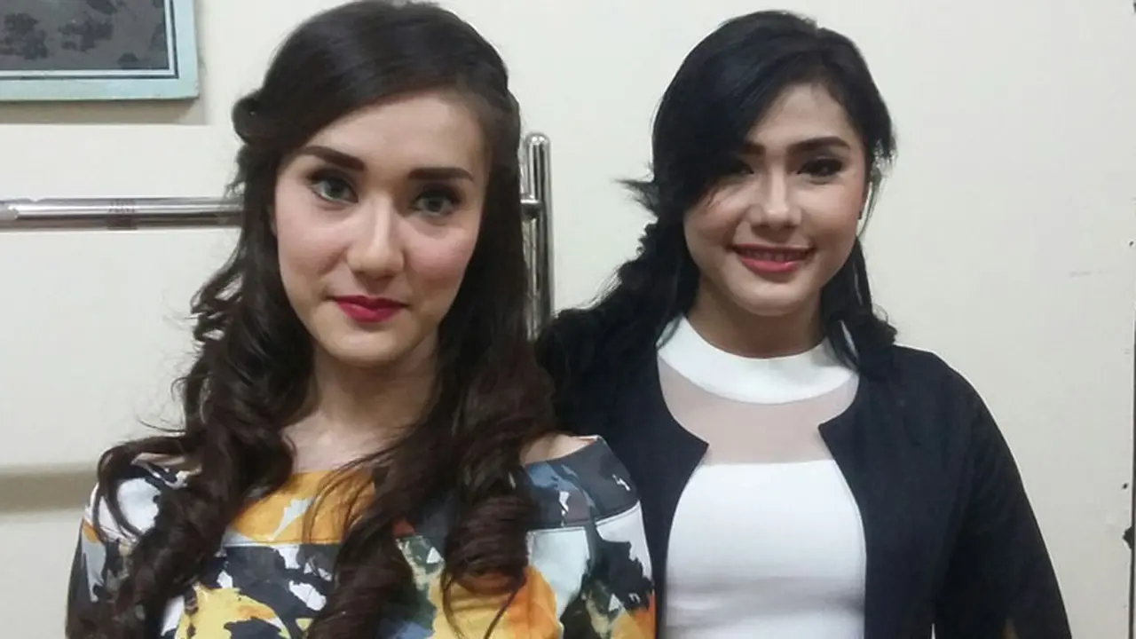Dua Wanita Ini Disebut-sebut Selingkuhan Kiwil