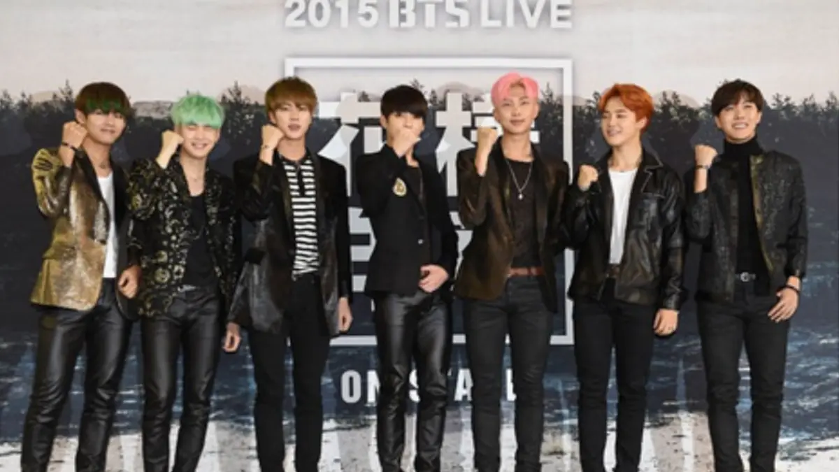 Kelas bintang bts. БТС 2015. Группа БТС 2015. BTS В 2015 И 2016. 2015 Год участники БТС