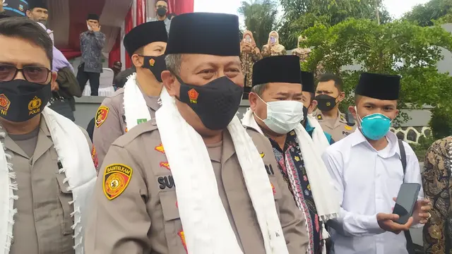 Kapolda Jawa Barat Inspektur Jenderal Suntana, mengajak masyarakat di rumah saja selama nataru untuk menghindari peningkatan covid-19.
