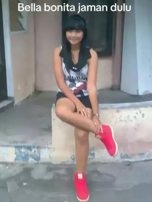 Gaya Bella Bonita dulu yang terkesan simple namun tetap tampak cantik [Instagram/bellabonita_r.a]