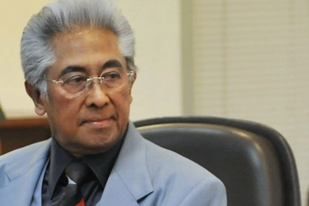 Kata-kata Bijak Adnan Buyung Nasution yang Menginspirasimu