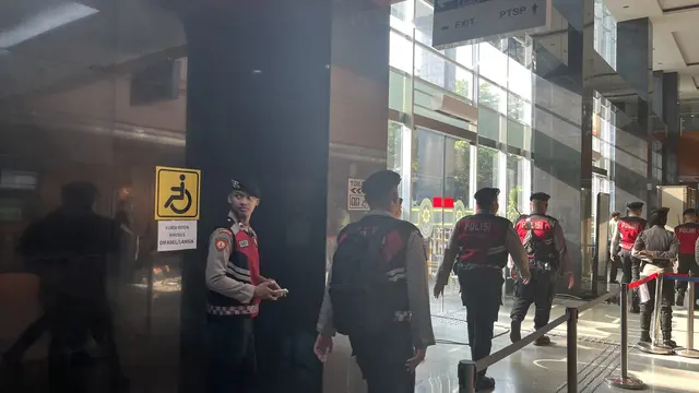 Polisi Jaga Ketat Pengadilan Tipikor Jakarta Jelang Vonis Hasto