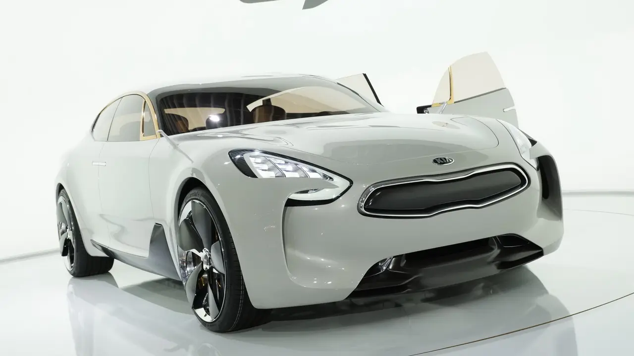 Kia GT 