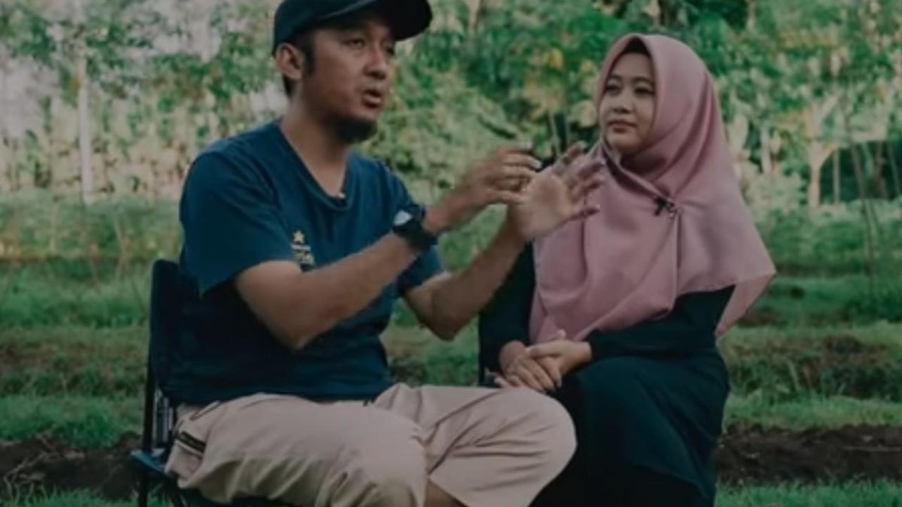 Tony yang menjabat sebagai marketing regional, menolak untuk keluar dari pekerjaannya. Dia beranggapan apa yang dilakukan sudah benar. Tony juga memiliki usaha sebagai pendapatan pasif.
