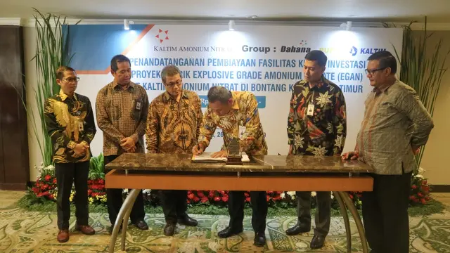 PT Bank Negara Indonesia (Persero) Tbk atau BNI menandatangani Perjanjian Kredit dengan PT Kaltim Amonium Nitrat untuk membangun Pabrik Amonium Nitrat di Bontang, Kalimantan Timur. Dok BNI