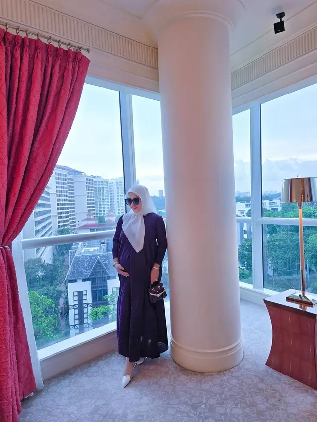 6 Pesona Syahrini di Kehamilan 8 Bulan, Konsisten Tampil Mewah Tenteng Tas Hermes Rp2 Miliar