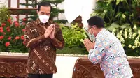 Presiden Joko Widodo (Jokowi) dan Kepala BKKBN Hasto Wardoyo dalam Pembukaan Rapat Koordinasi Nasional Kemitraan Program Bangga Kencana di Istana Kepresidenan Jakarta, Kamis (28/1/2021). (Biro Pers Sekretariat Presiden/Rusman)