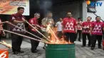 Pemusnahan dilakukan dengan cara dibakar dan disaksikan berbagai pihak termasuk Bawaslu dan kepolisian.