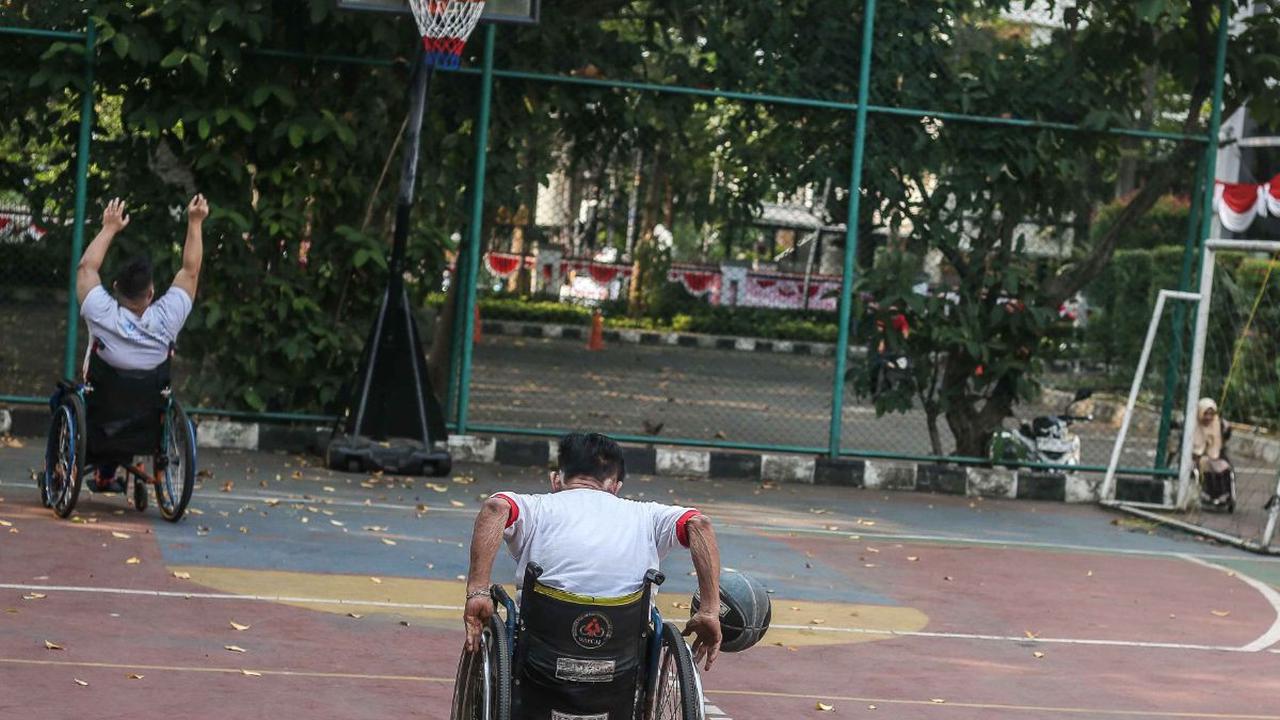 Begitu dengan para penyandang disabilitas ini pun tak mau ketinggalan menyambut HUT RI setiap tanggal 17 Agustus ini.