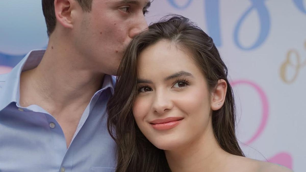 Bakal Punya Anak Perempuan, Pesona Bumil Cantik Steffi Zamora Saat Gender Reveal Anak Pertama