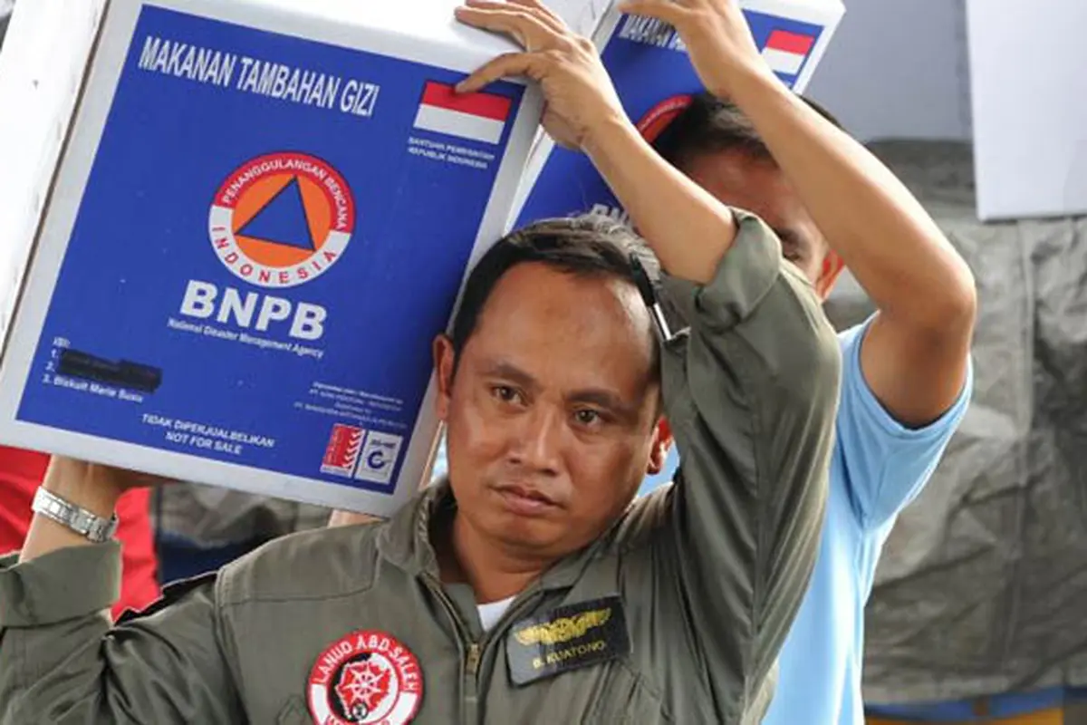 ina-fil-4-131113.jpg