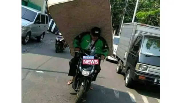 Potret 5 Driver Ojek Online Antar Barang Oversize Ini Perjuangan Banget