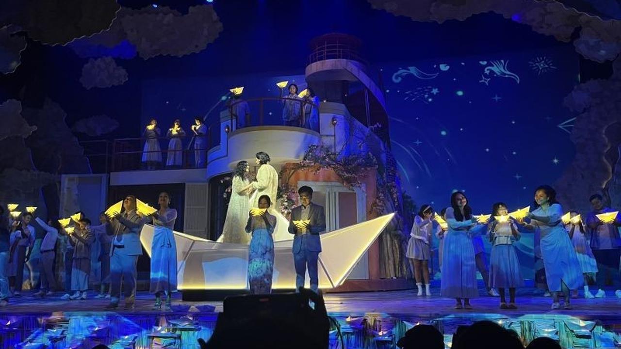 Musikal Perahu Kertas Berlayar di Panggung Jakarta, Kisah Kugy dan Keenan Kembali Memukau