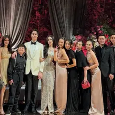 Geng Memamyu dan Mermaid Hadir di Pernikahan Syifa Hadju. [@kangferrymaryadi]