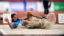Atlet India Neena Varakil saat tampil pada babak final Lompat Jauh Putri Asian Games 2018 di Stadion Utama Gelora Bung Karno, Senayan, Jakarta, Senin (27/8). Neena Varakil berhasil meraih perak dengan lompatan 6,51 m. (ANTARA FOTO/INASGOC/M Agung Rajasa)