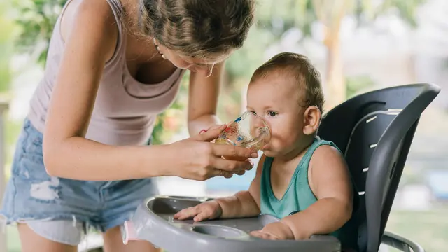 Pastikan Anak Selalu Terhidrasi