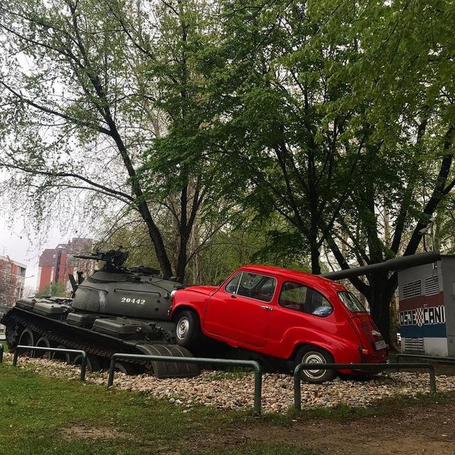 Bukan Hiasan Biasa, 5 Patung Ini Ternyata Miliki Makna Tersembunyi