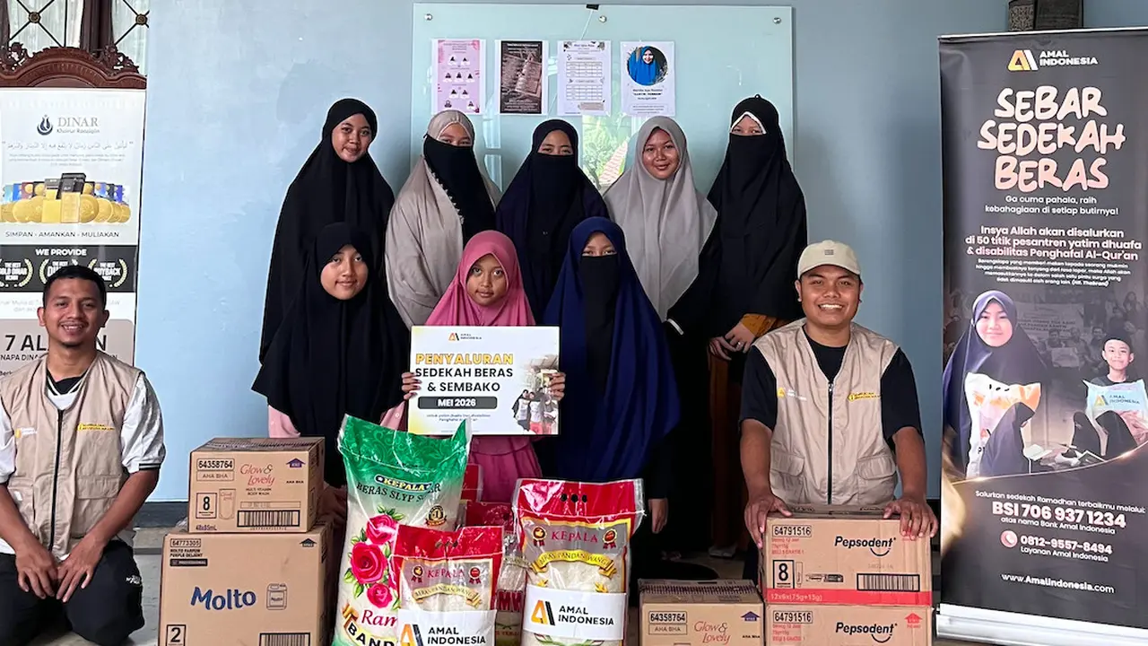 Yayasan Amal Indonesia (YAI) rutin menyalurkan sekitar 2,5 ton beras dan sembako kepada 15 pesantren tahfiz Al-Qur'an di berbagai daerah. (Istimewa)