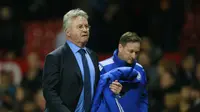 Hiddink Takut Chelsea Terdegradasi