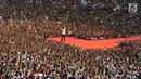 Capres nomor urut 01 Joko Widodo atau Jokowi memberikan pidato pada kampanye akbar di Stadion Utama GBK, Senayan, Jakarta, Sabtu (13/4). Jokowi mengajak seluruh masyarakat yang hadir, agar 17 April 2019 mendatang dapat memilih yang pemimpin yang tepat. (merdek.com/Imam Bukhori)