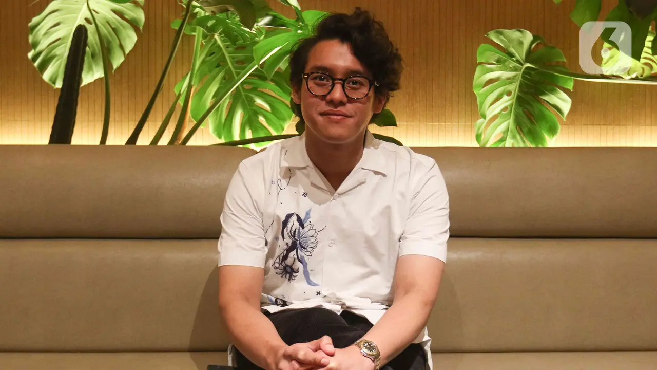 Penampilan Ardhito Pramono saat Rilis Album Full Perdana Wijayakusuma