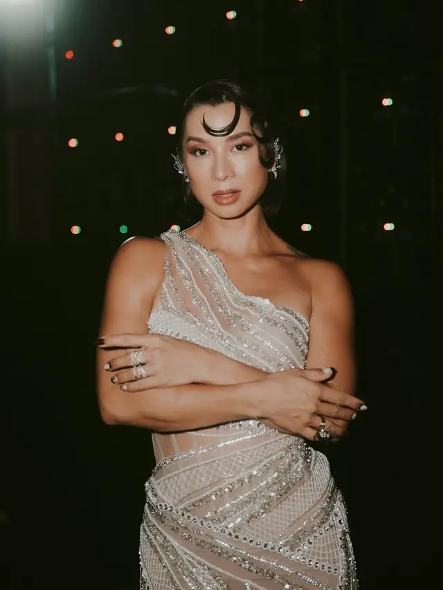 Cantik Banget! Pesona Jennifer Bachdim Tetap Body Goals Walaupun Punya Empat Anak