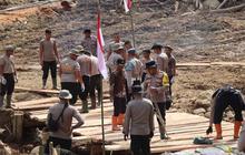 Polri Bangun Jembatan Darurat Bener Meriah, Pulihkan Akses Ekonomi Warga Terdampak Bencana