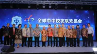 Wali Kota Surabaya Risma Tegaskan Atasi Kemiskinan Lewat Pendidikan