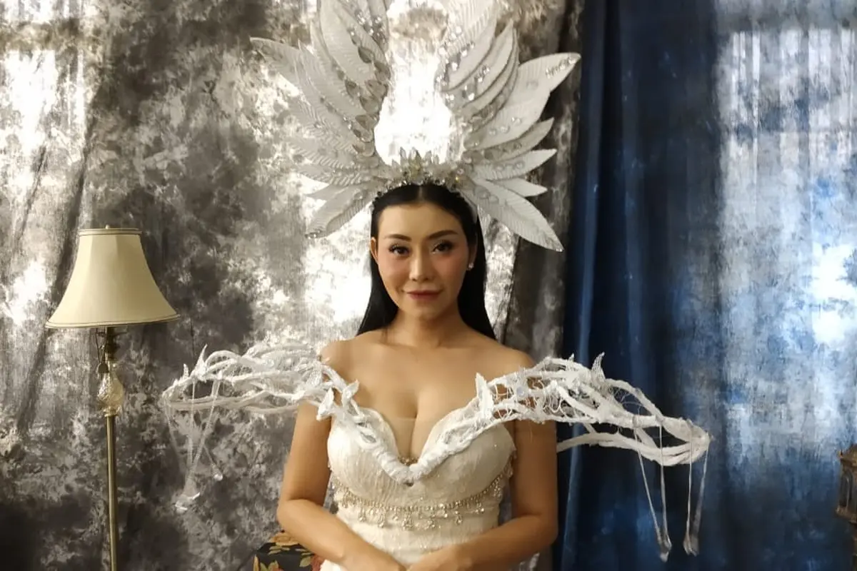 Mengaku Punya Mahkota Ajaib, Ini 7 Potret Baby Sexyola