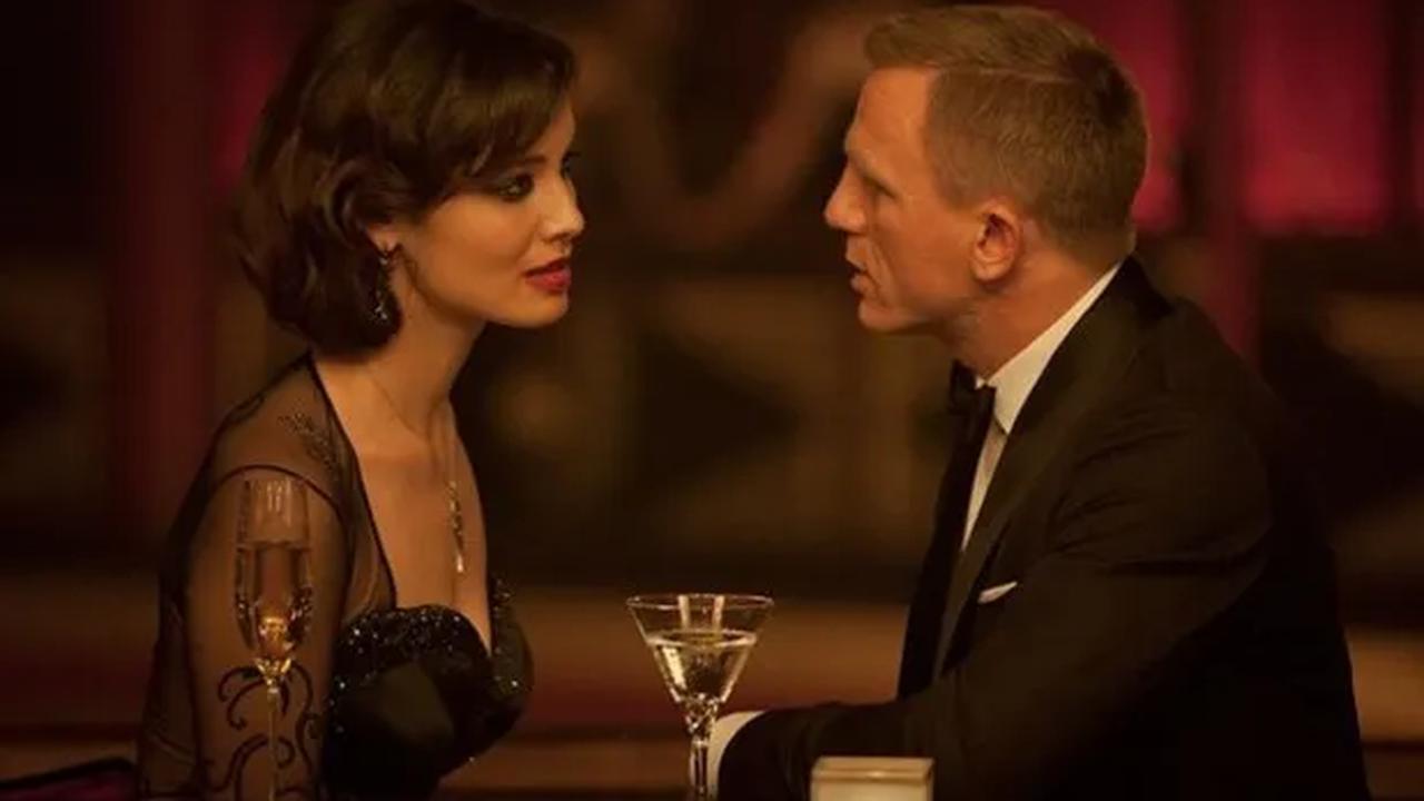 Salah satu adegan film SKYFALL, apakah ikut disensor? ©digitalspy.co.uk