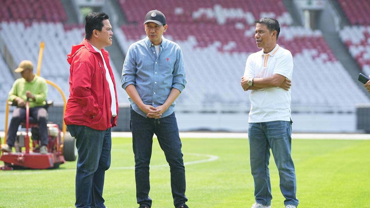 Ketua Umum PSSI Erick Thohir Cek Kondisi Stadion GBK Persiapan Laga Melawan Australia